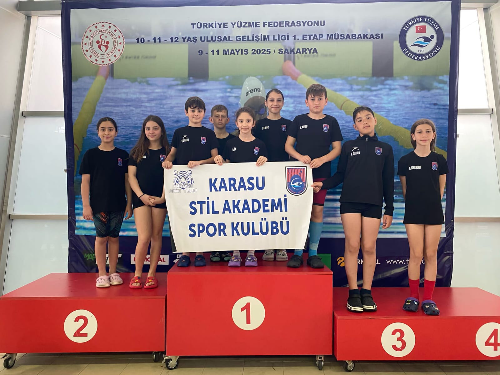 Karasu Stil yüzme eğitimi - çocuklar için